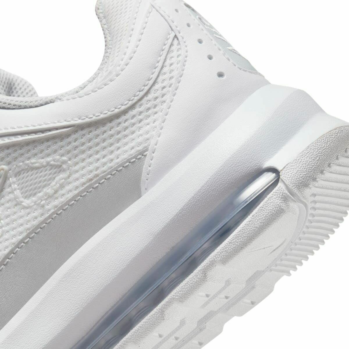 Women's casual trainers Nike Air Max AP White-8