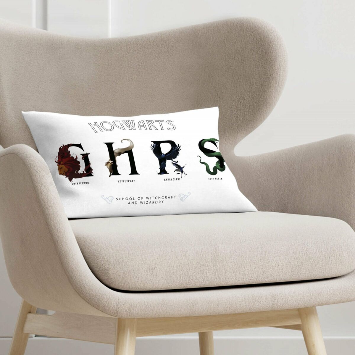 Cushion cover Harry Potter Shields White Multicolour 30 x 50 cm-1