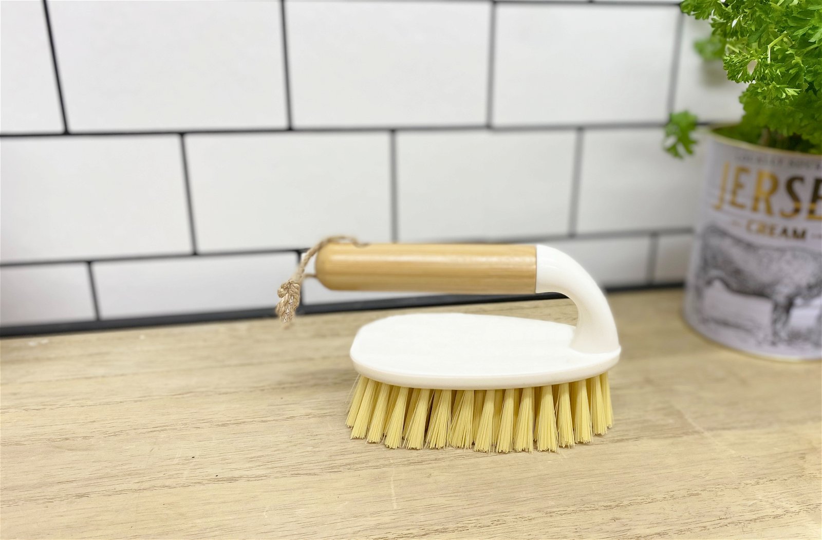 Cream Scrubbing Brush with Bamboo Wooden Handle-2