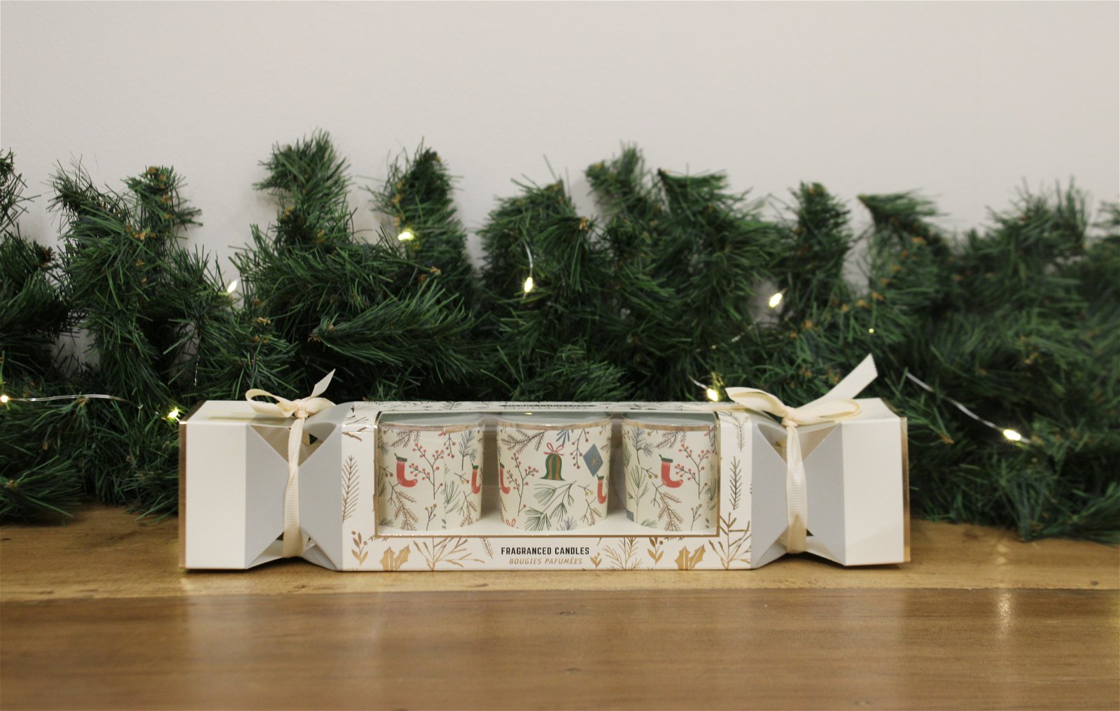 Cracker Gift-box with Vanilla Spice Candle-pots-1