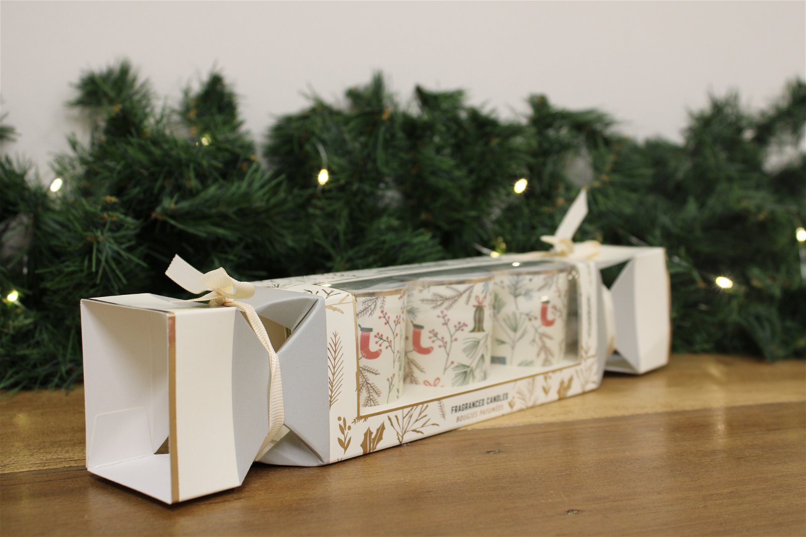 Cracker Gift-box with Vanilla Spice Candle-pots-3