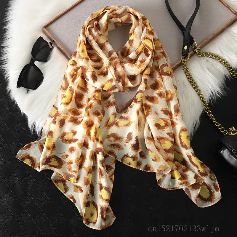 2024 Fashion Printed Leopard Chiffon Hijab Scarf Women Pareo Lady Bandanas Beach Towels Summer Muslim Veil Wrap Female Foulard