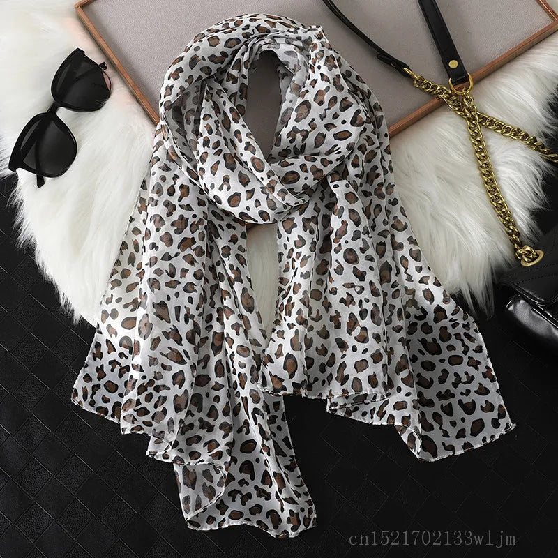 2024 Fashion Printed Leopard Chiffon Hijab Scarf Women Pareo Lady Bandanas Beach Towels Summer Muslim Veil Wrap Female Foulard