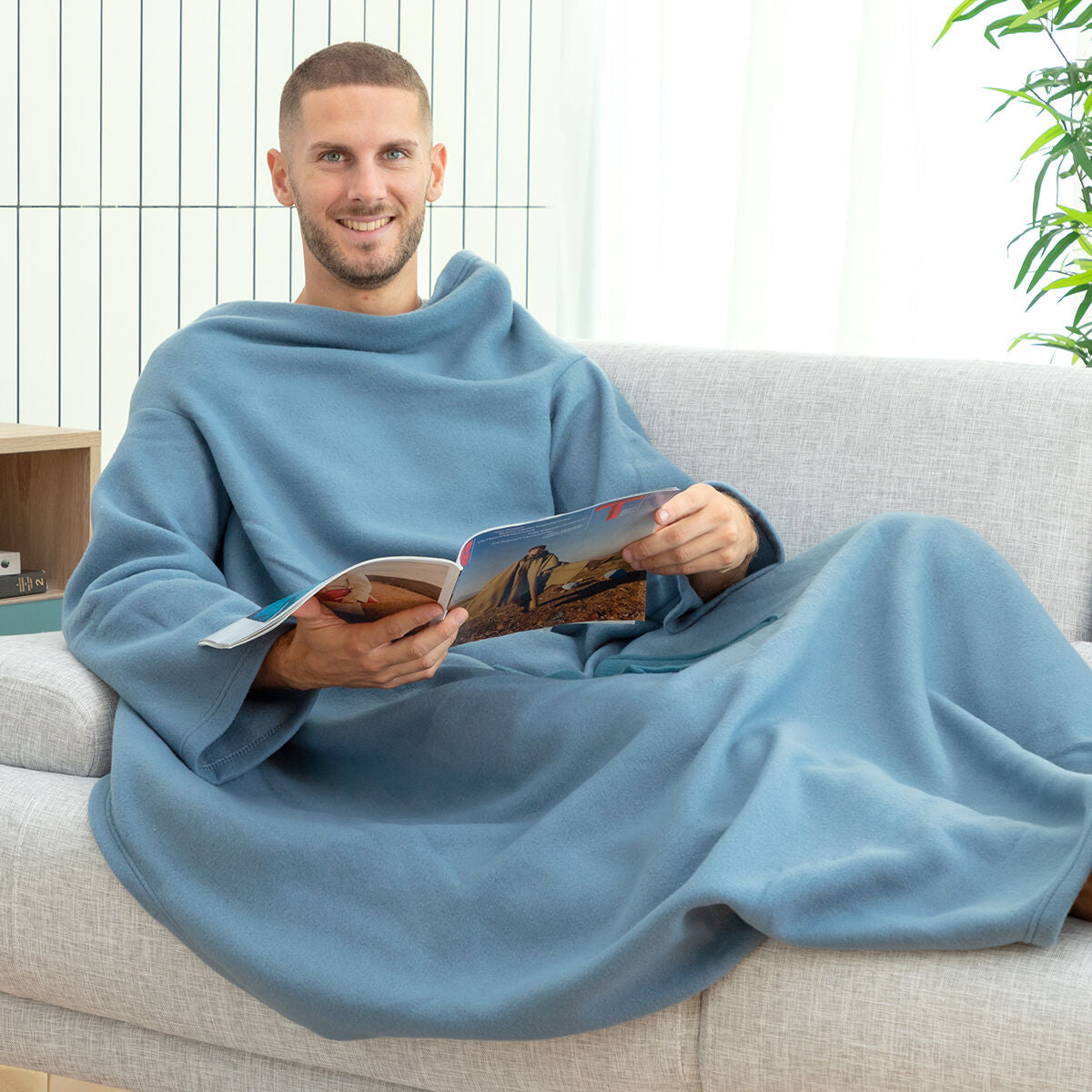 Single Sleeved Blanket with Central Pocket Faboulazy InnovaGoods-7