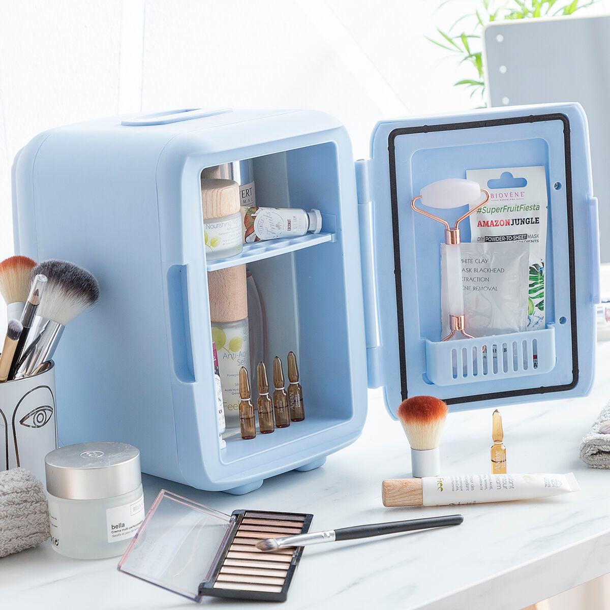 Mini Cosmetics Fridge Frecos InnovaGoods-7