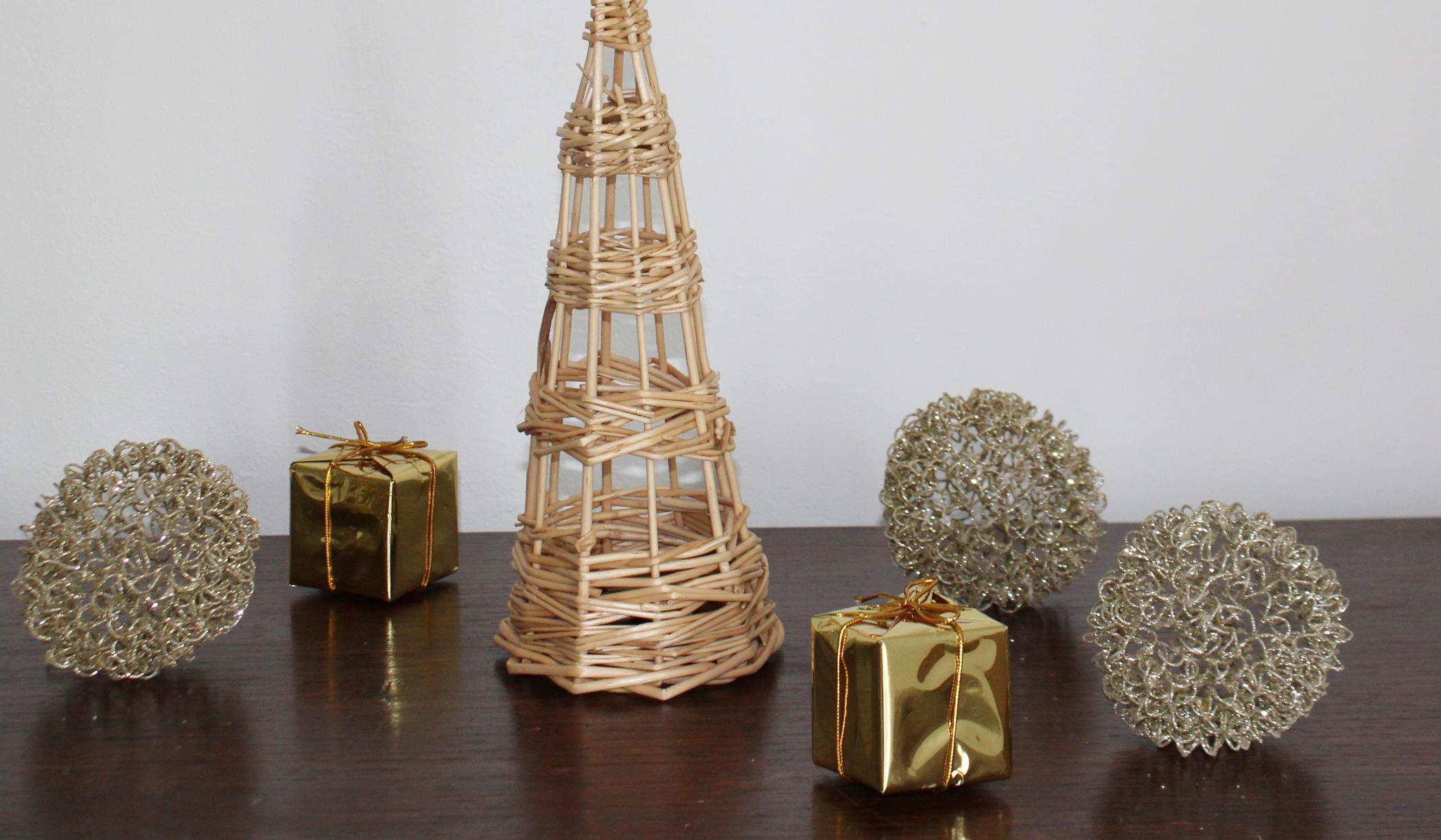 Rattan Christmas Tree Small-2