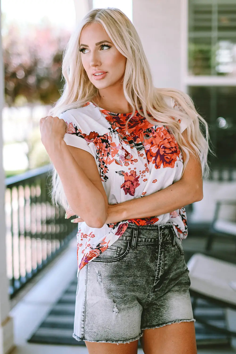 Red Floral Short Sleeve Round Neck Blouse-4